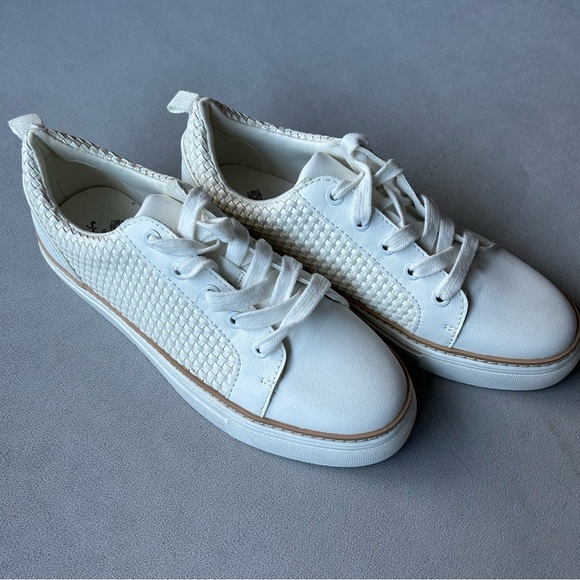 Susina ~ Monika Sneaker ~ Women’s Size 8 - Picture 6 of 16